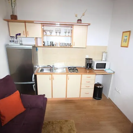 アパート Small For A Great